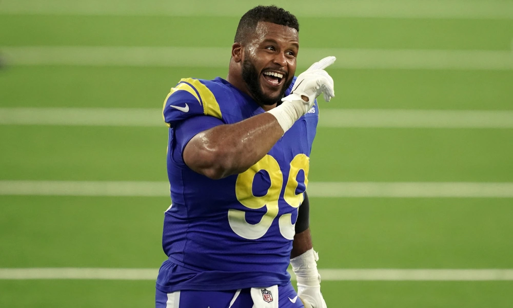 Aaron Donald would be “at peace” if career ends over contract